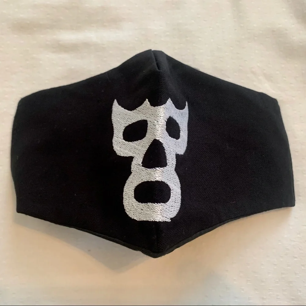 ARTISAN : Black Lucha Libre Face Mask